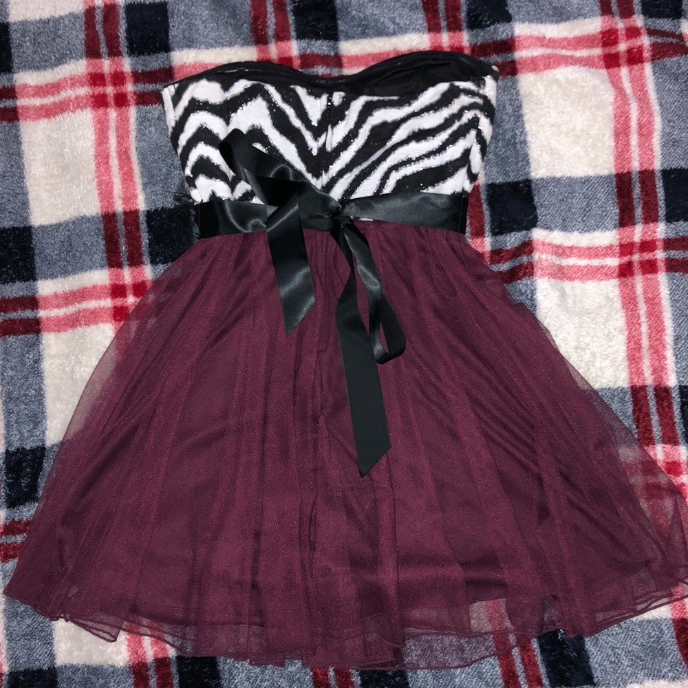 Deb Dress - Picture 2 of 4